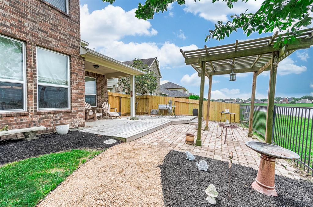 2339 Crescent Water, Rosenberg, Texas image 38