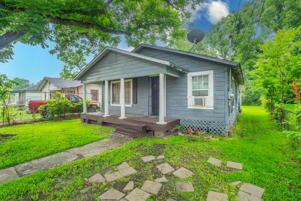 7988 Joy Street, Houston, Texas image 1
