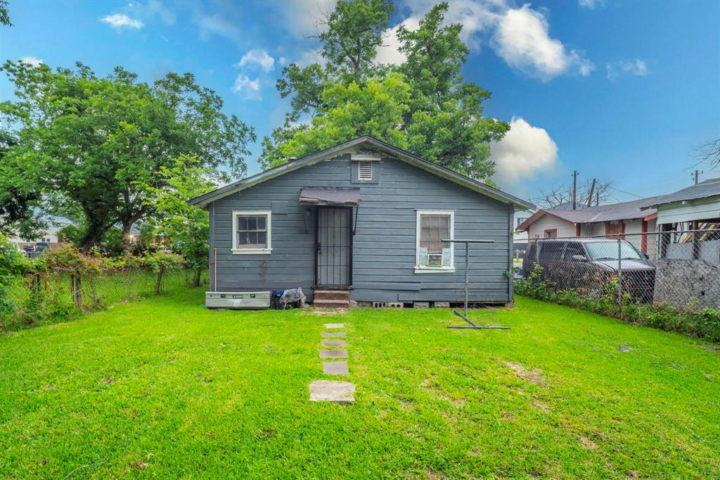 7988 Joy Street, Houston, Texas image 9