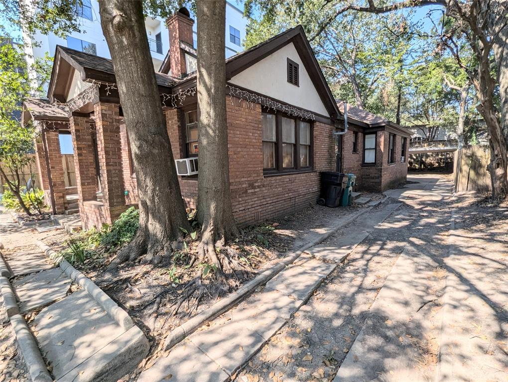 1934 Hawthorne Street, Houston, Texas image 4