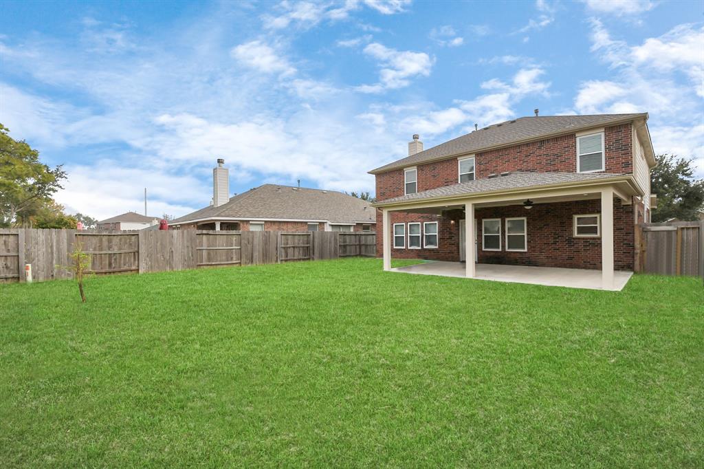 2608 Cypress Springs Drive, Pearland, Texas image 4