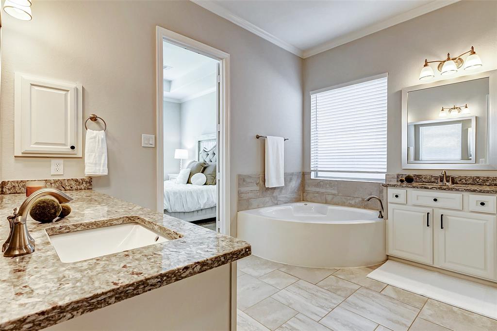 15711 Dunbar Ridge Drive, Cypress, Texas image 31