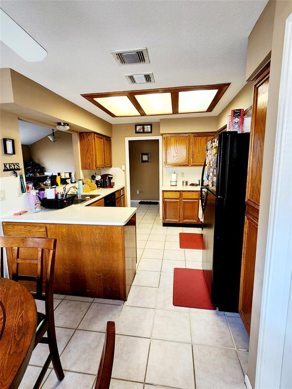 9015 Bayou Bluff Drive, Spring, Texas image 8