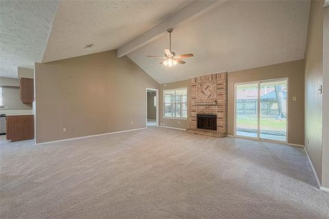 Single Family Residence in Houston TX 9611 Thistle Trail Drive 1.jpg