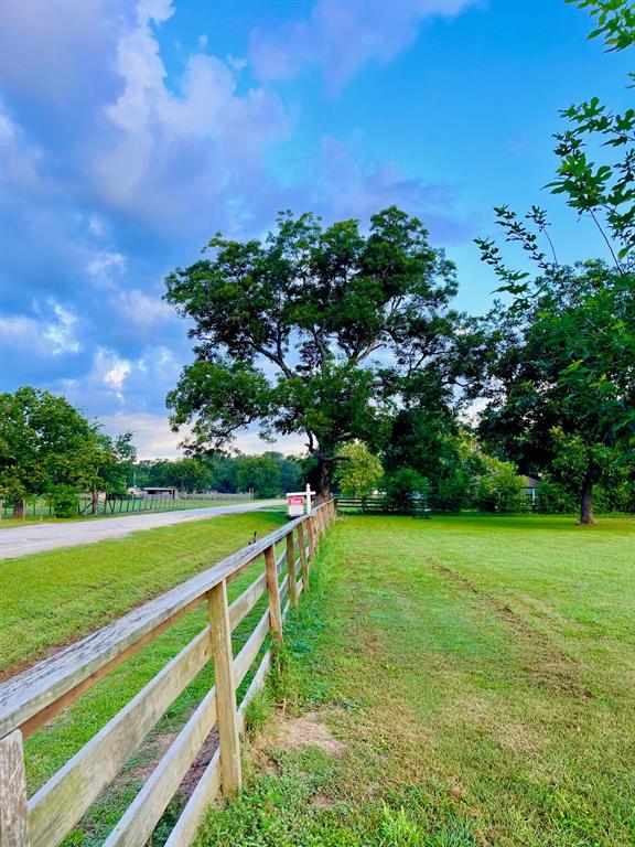 Broncho Road, Simonton, Texas image 3