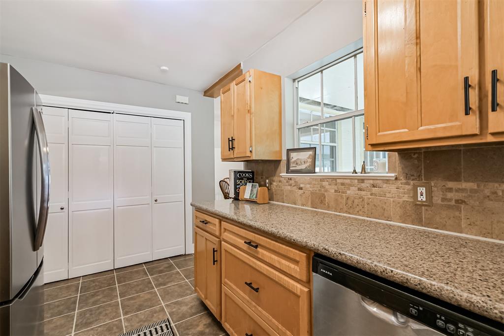 7075 Cayton Street, Houston, Texas image 11