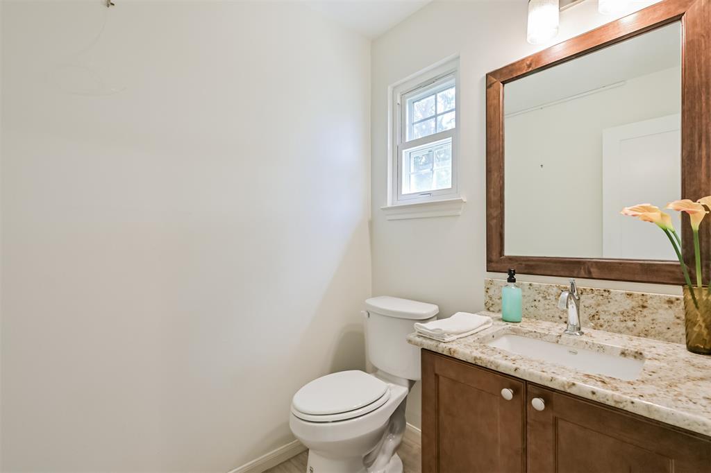 7075 Cayton Street, Houston, Texas image 28