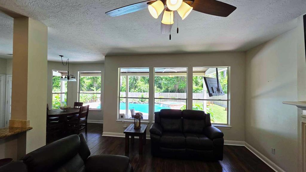 6623 Emerald Ash Court, Humble, Texas image 8