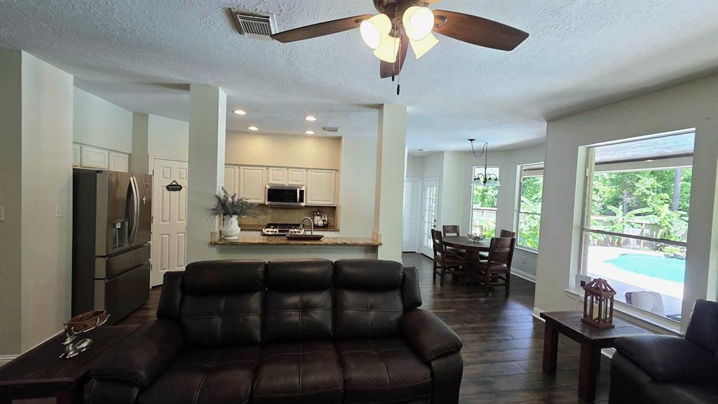 6623 Emerald Ash Court, Humble, Texas image 13
