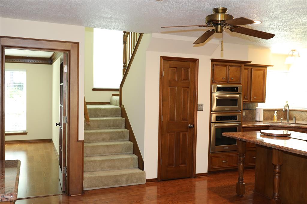 3003 Roseheath Lane, Houston, Texas image 26