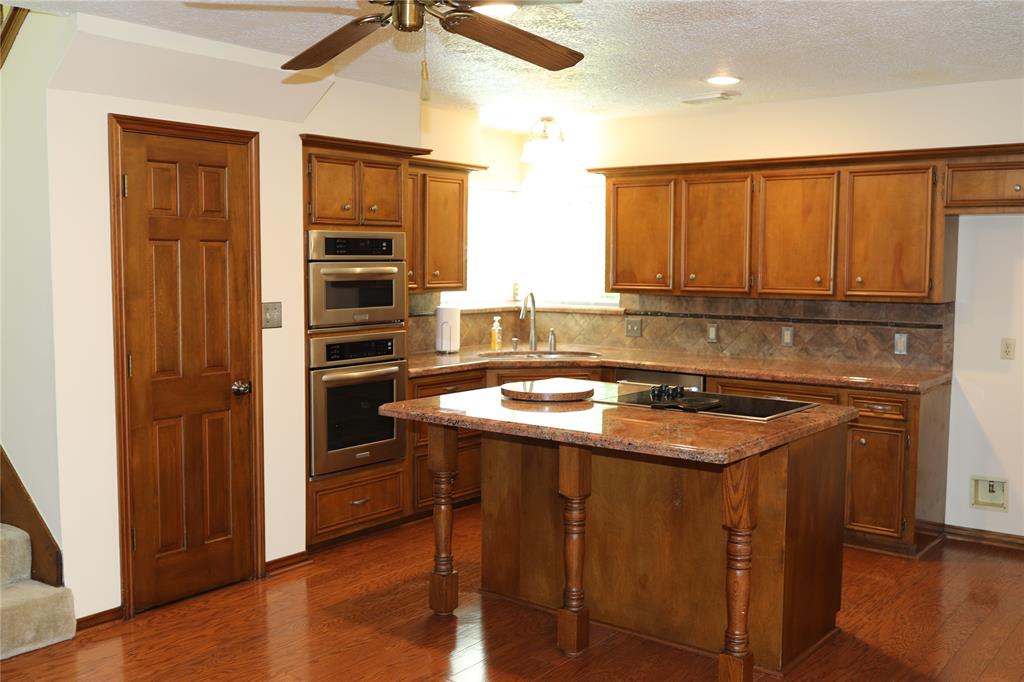 3003 Roseheath Lane, Houston, Texas image 22