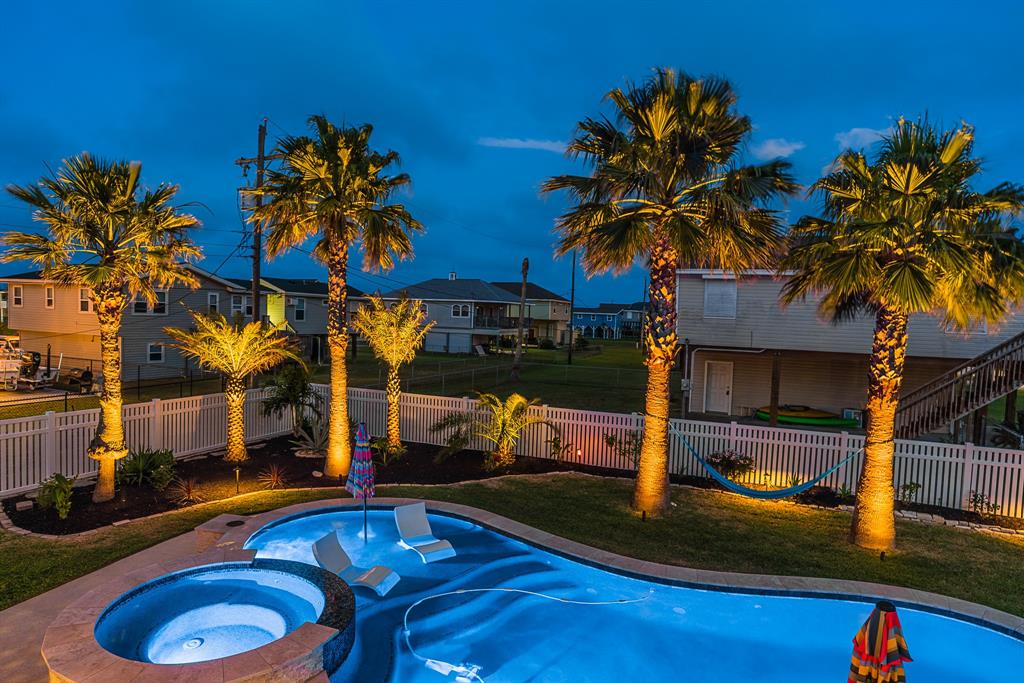 3931 Fort Bend Drive
