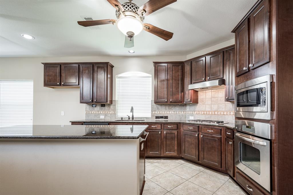 3315 Serein Meadows Drive, Spring, Texas image 18