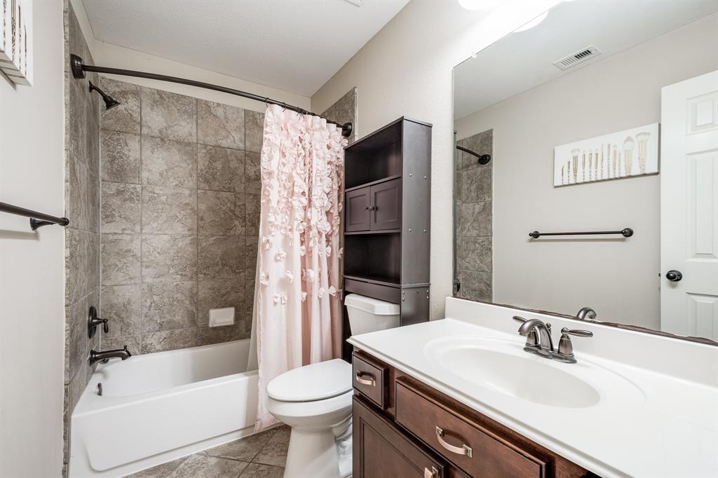 3315 Serein Meadows Drive, Spring, Texas image 37