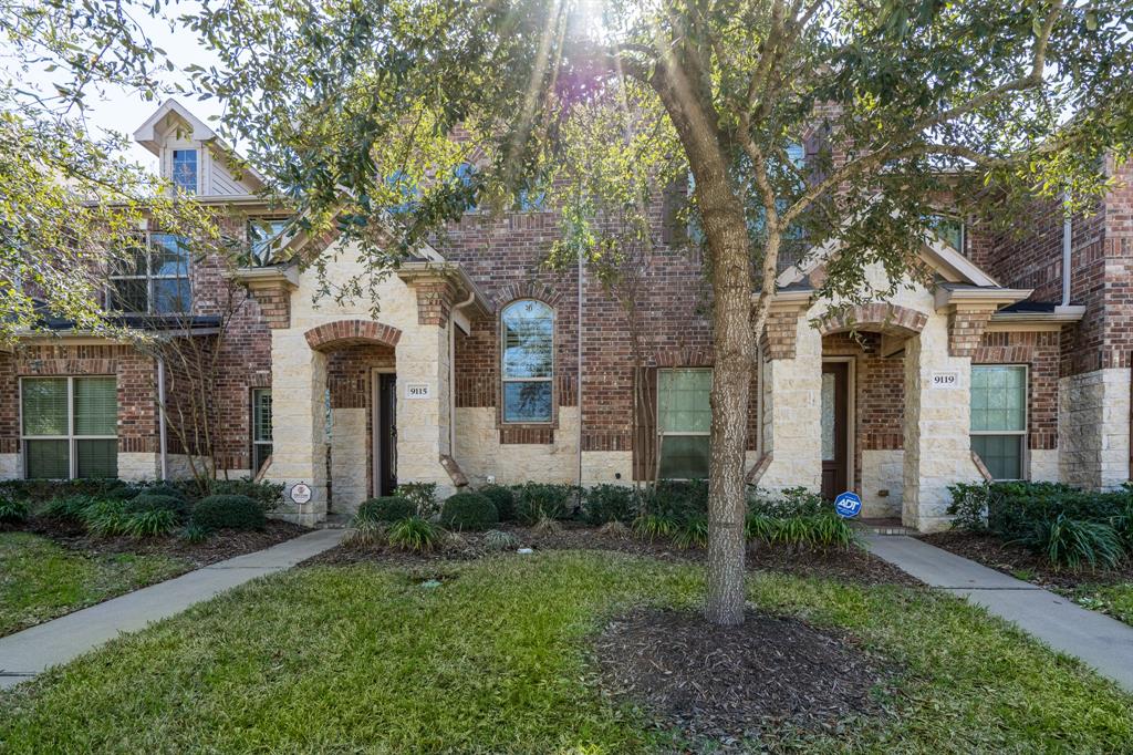 9115 Monarch Mist Lane, Houston, Texas image 26