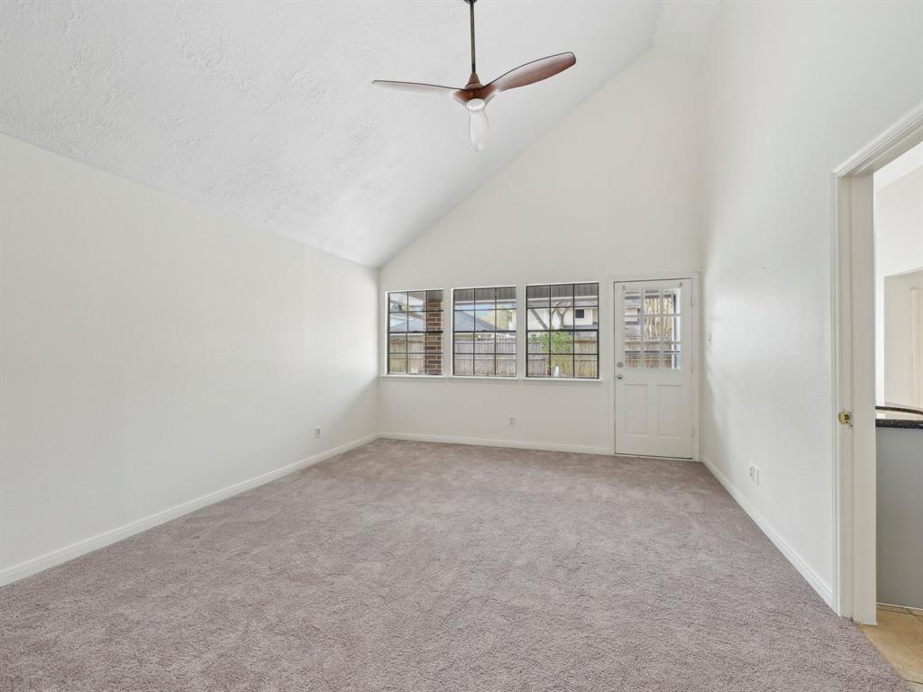 605 Olde Oaks Drive, Dickinson, Texas image 22