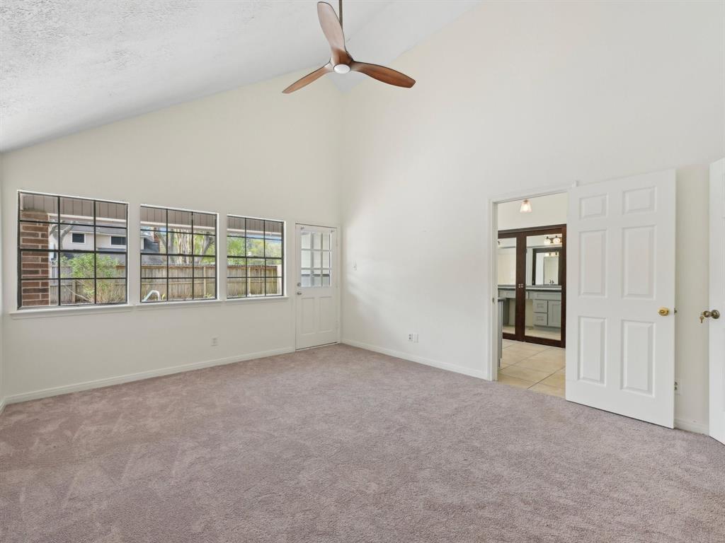 605 Olde Oaks Drive, Dickinson, Texas image 23