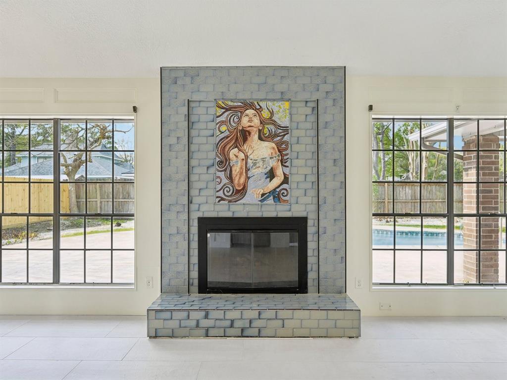 605 Olde Oaks Drive, Dickinson, Texas image 13