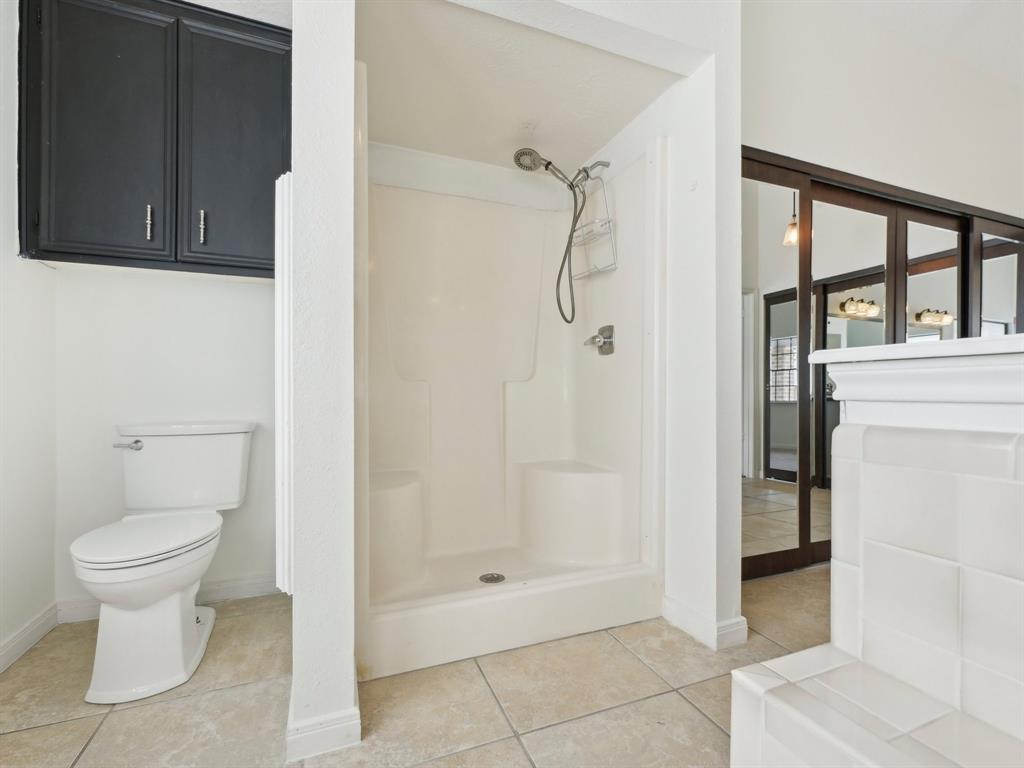 605 Olde Oaks Drive, Dickinson, Texas image 26