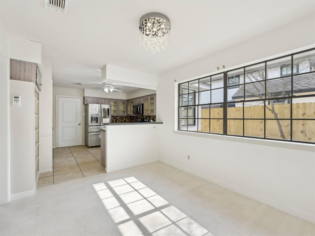 605 Olde Oaks Drive, Dickinson, Texas image 19