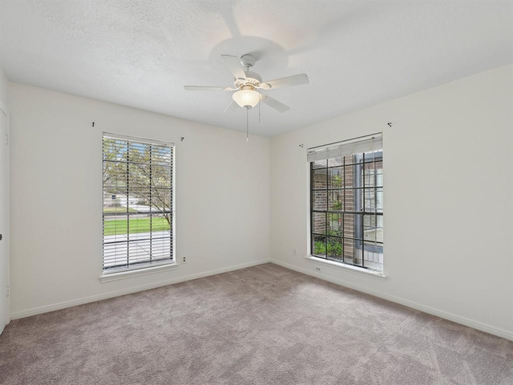 605 Olde Oaks Drive, Dickinson, Texas image 27