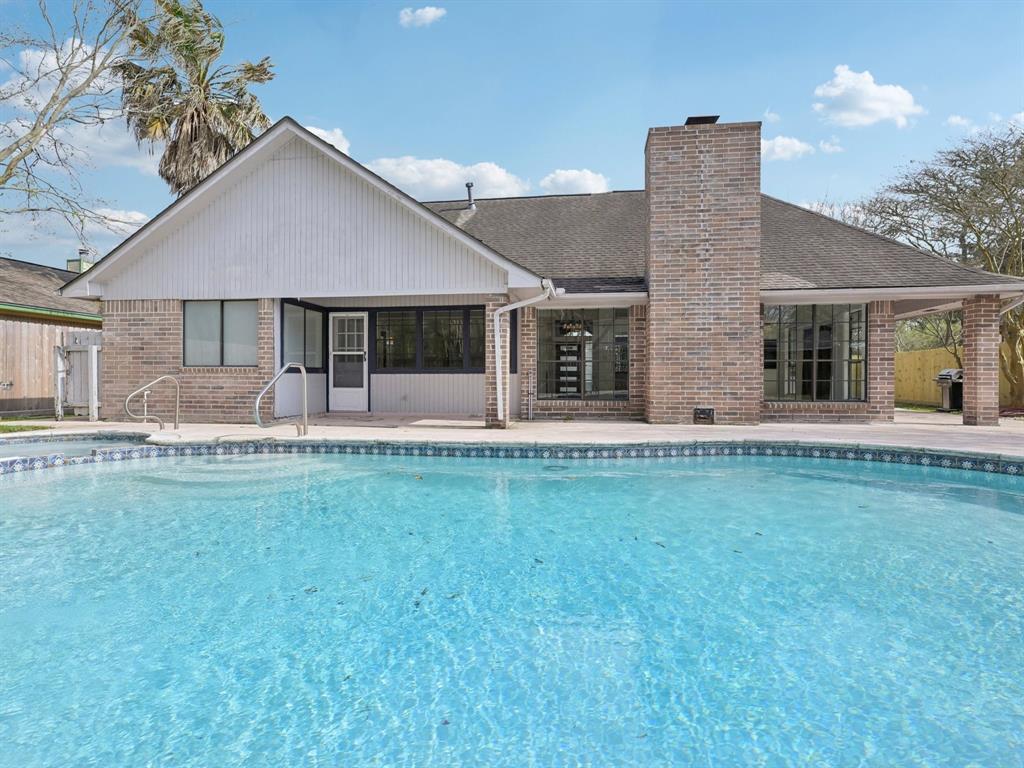 605 Olde Oaks Drive, Dickinson, Texas image 31