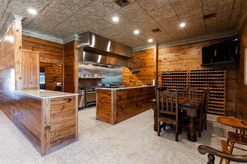 1119 Wolters Road