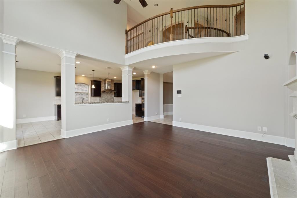 126 Honeysuckle Vine Drive, Rosenberg, Texas image 4