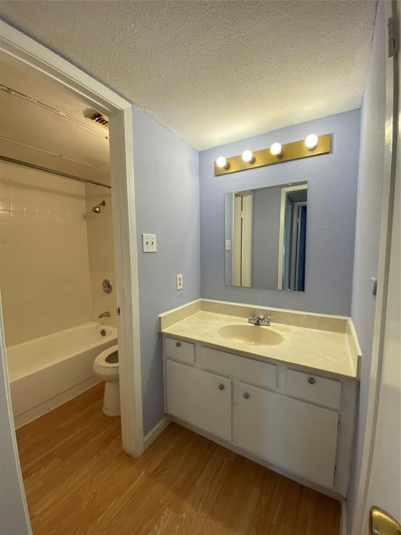 9000 Bissonnet Street #706, Houston, Texas image 6