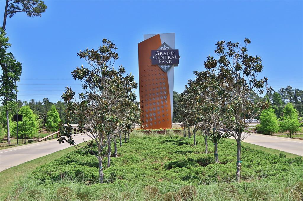 427 Mathis Lake Landing, Conroe, Texas image 6