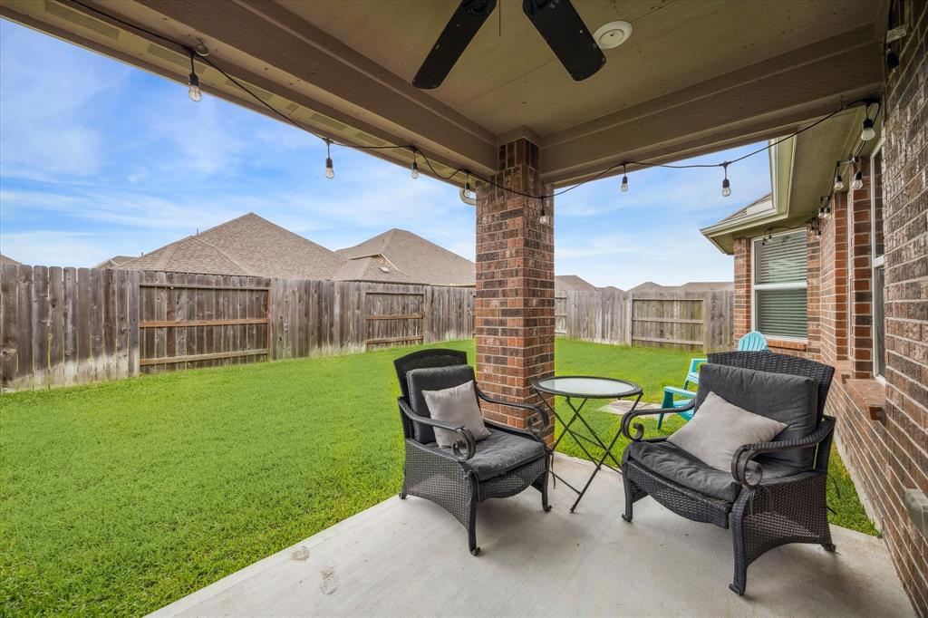 20210 Morgan Shores Drive, Cypress, Texas image 20