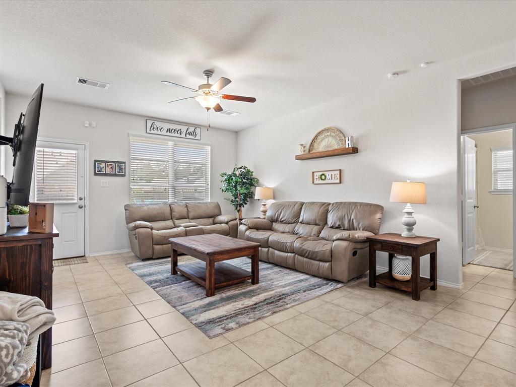 3018 Quarry Springs Drive, Conroe, Texas image 11