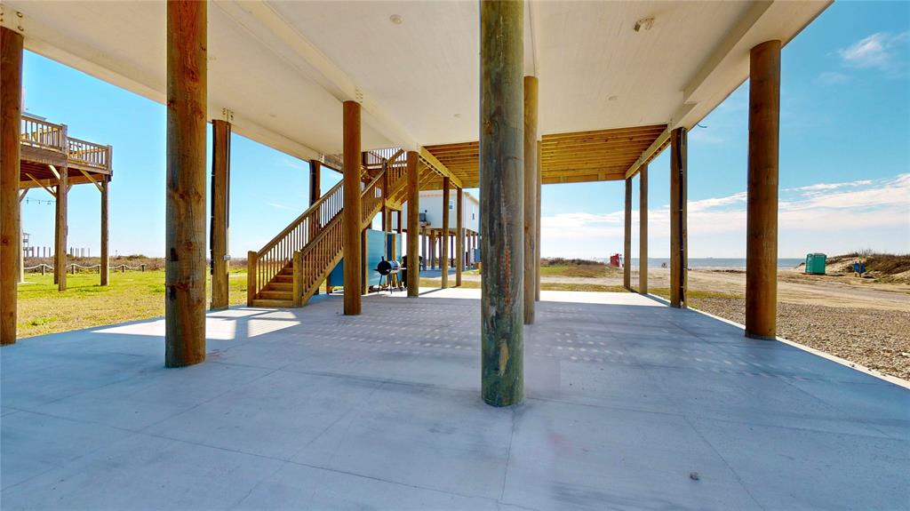 834 Kahla Drive, Crystal Beach, Texas image 5