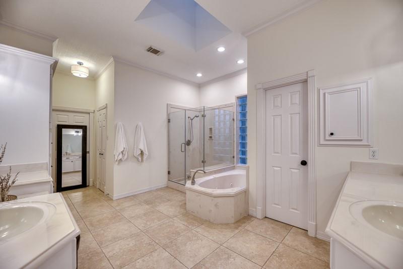3307 Meadowside Drive, Sugar Land, Texas image 22