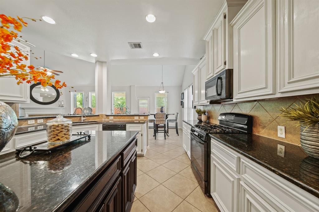 2403 Shadow Oaks Drive, Fresno, Texas image 23