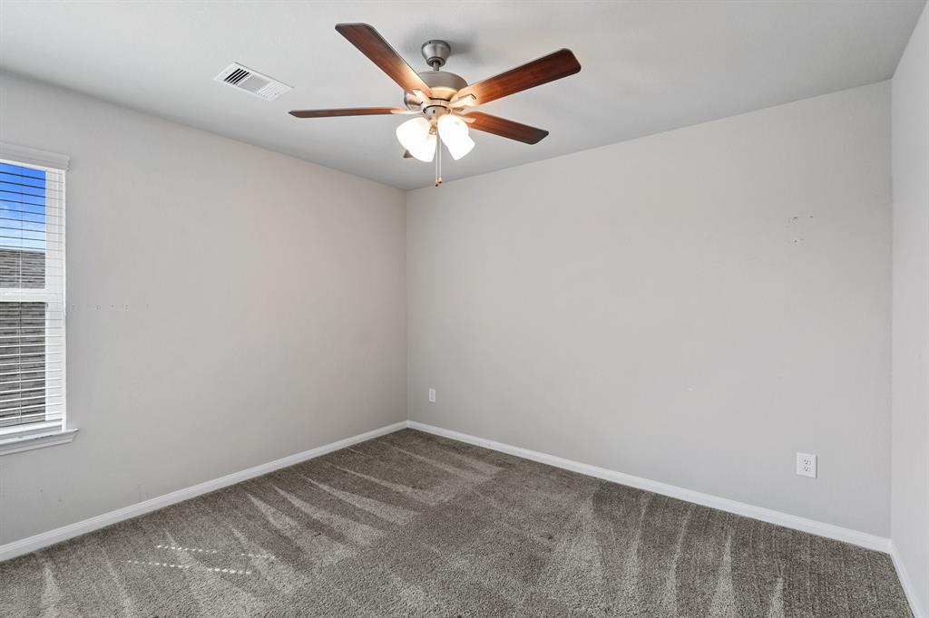 2425 Bear Creek Drive, Rosharon, Texas image 20
