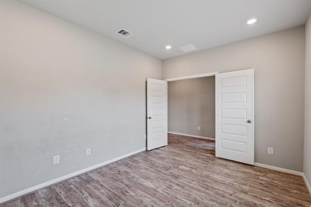 2425 Bear Creek Drive, Rosharon, Texas image 4