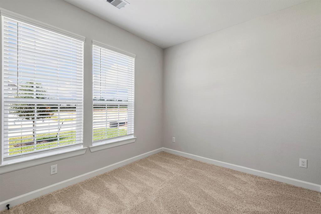 15687 Honey Cove Drive, Conroe, Texas image 16