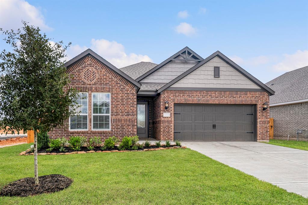 15687 Honey Cove Drive, Conroe, Texas image 2