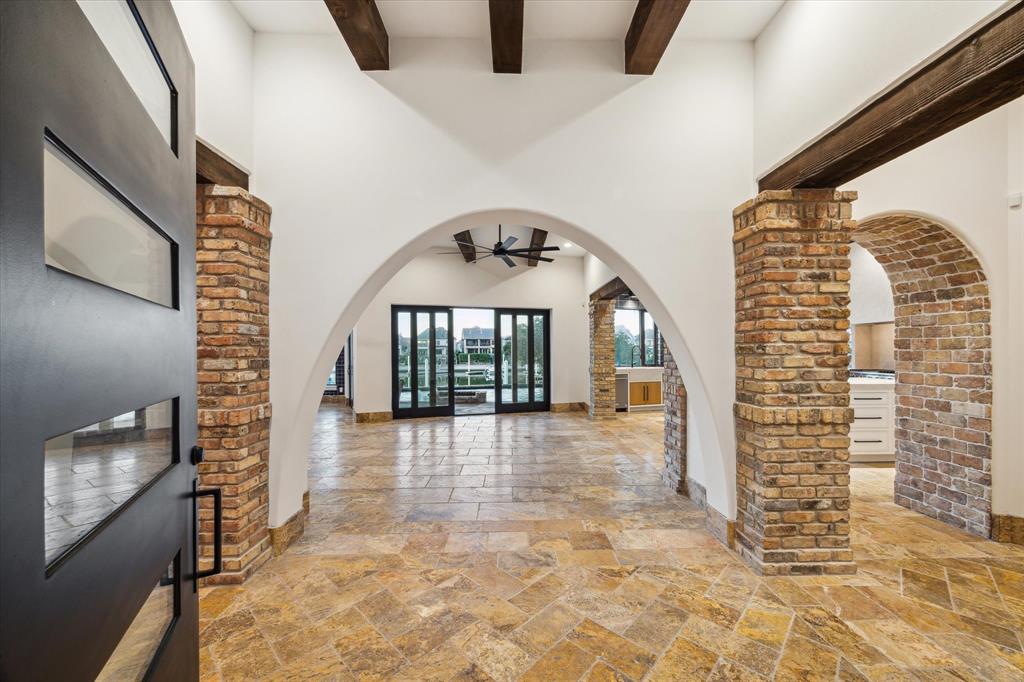 721 Harborside Way, League City, Texas image 6
