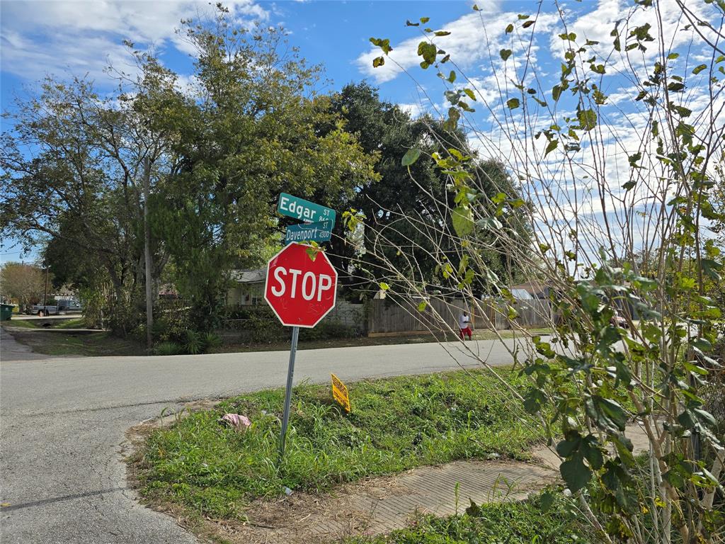4358 Davenport Street, Houston, Texas image 1