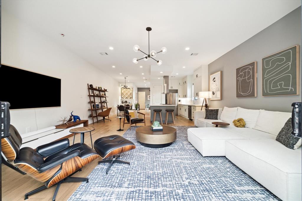 823 Aurora Street, Houston, Texas image 12