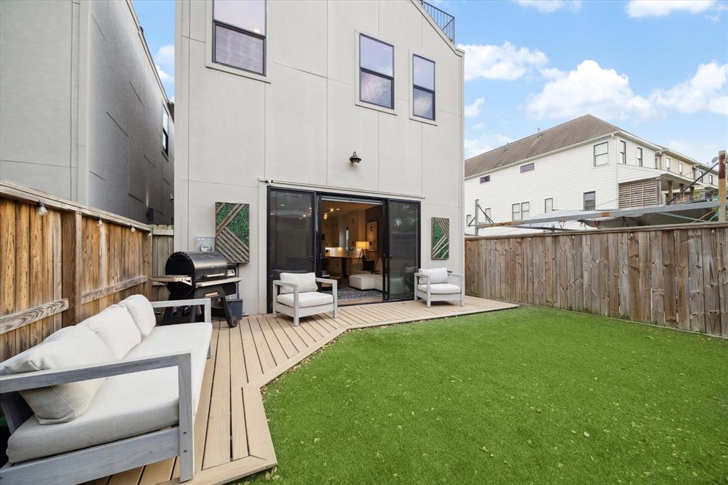 823 Aurora Street, Houston, Texas image 30