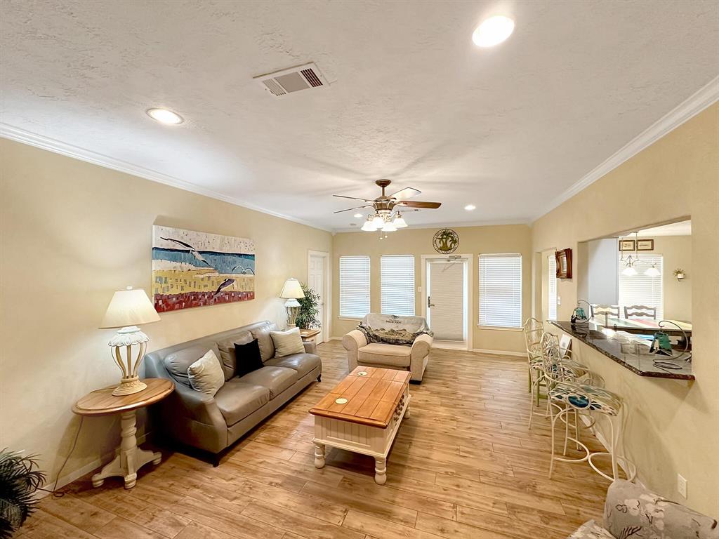 3933 Biscayne Beach Road, Port Bolivar, Texas image 3