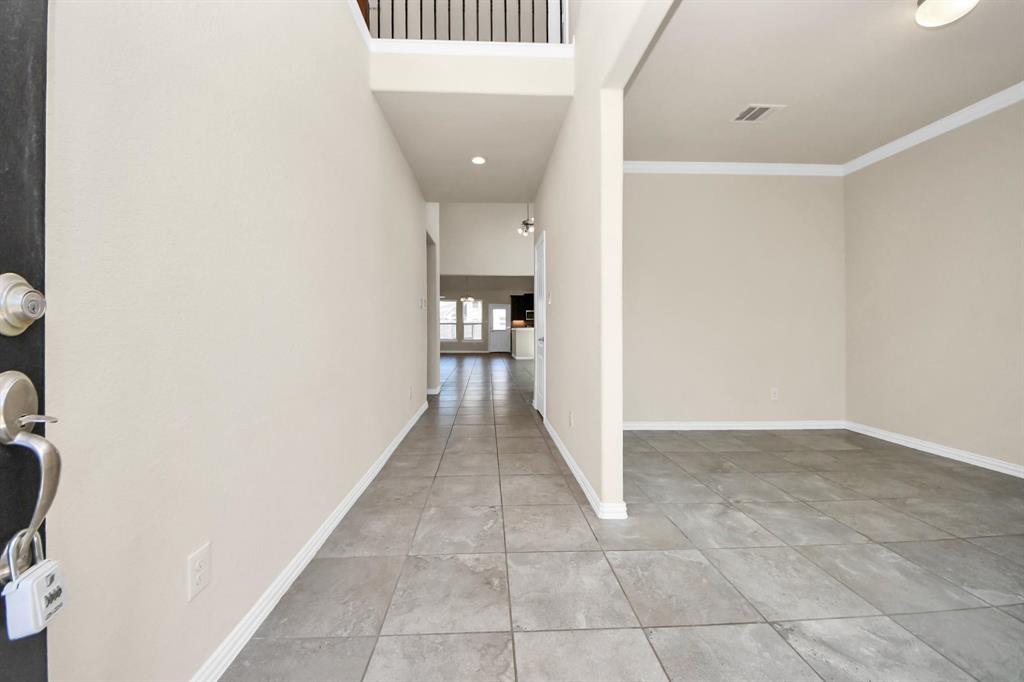 115 San Jacinto Drive, Baytown, Texas image 2