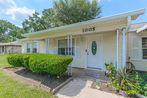 A home in Rosenberg