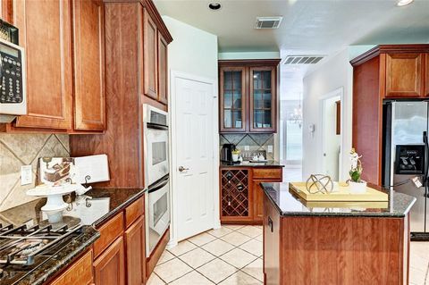 30 N Scribewood Circle The Woodlands TX 77382