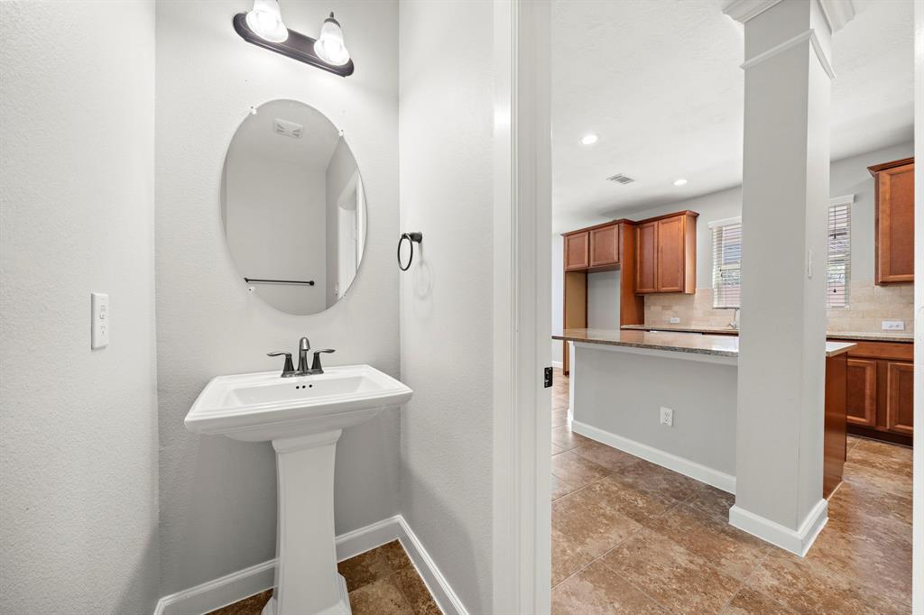 18311 Chapmans Count Road, Cypress, Texas image 35