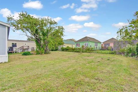 Manufactured Home in San Leon TX 831 7th Street 6.jpg