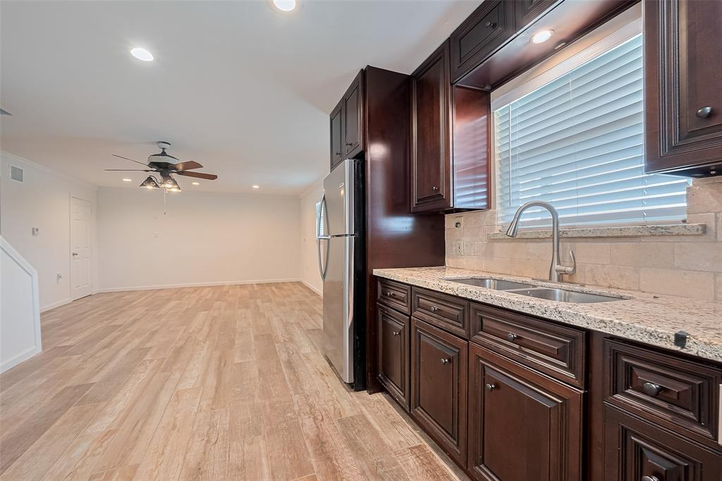 371 County Road 5015, Cleveland, Texas image 15